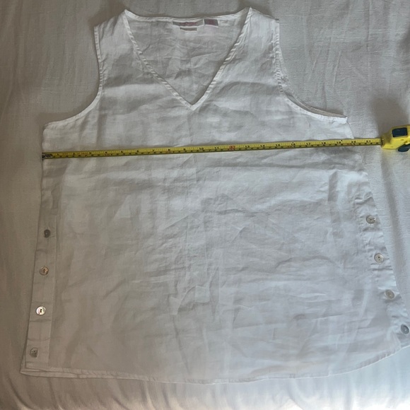 Linen V Neck Top - Picture 7 of 8